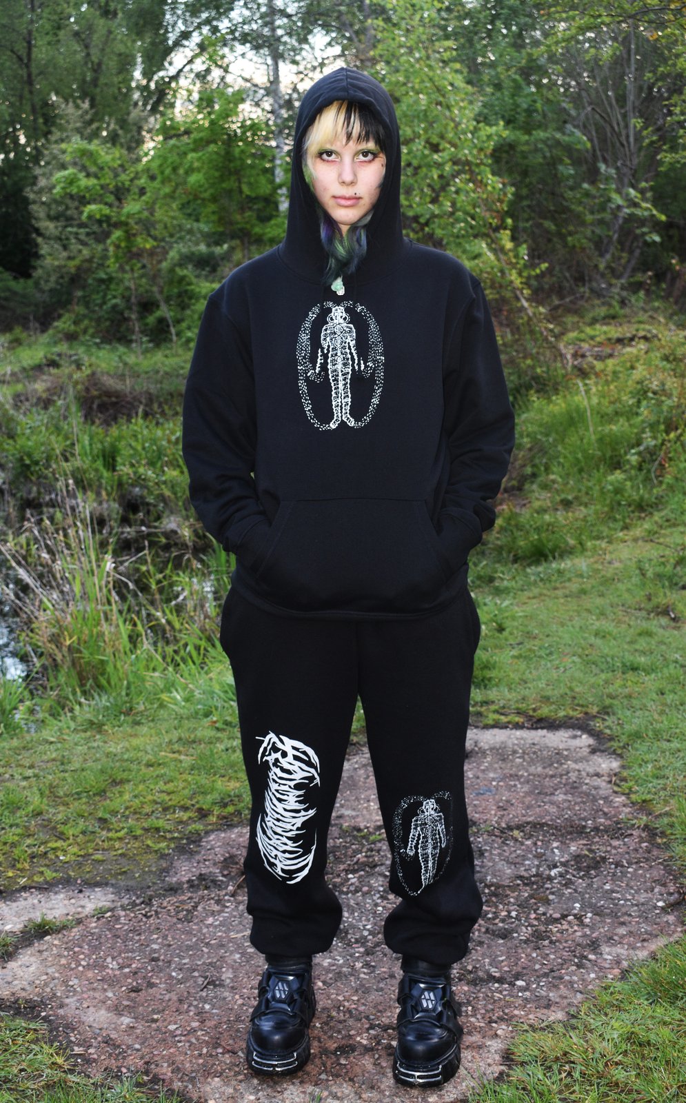 BLACK ASCENSION HOODIE | YOUTHQUAKE